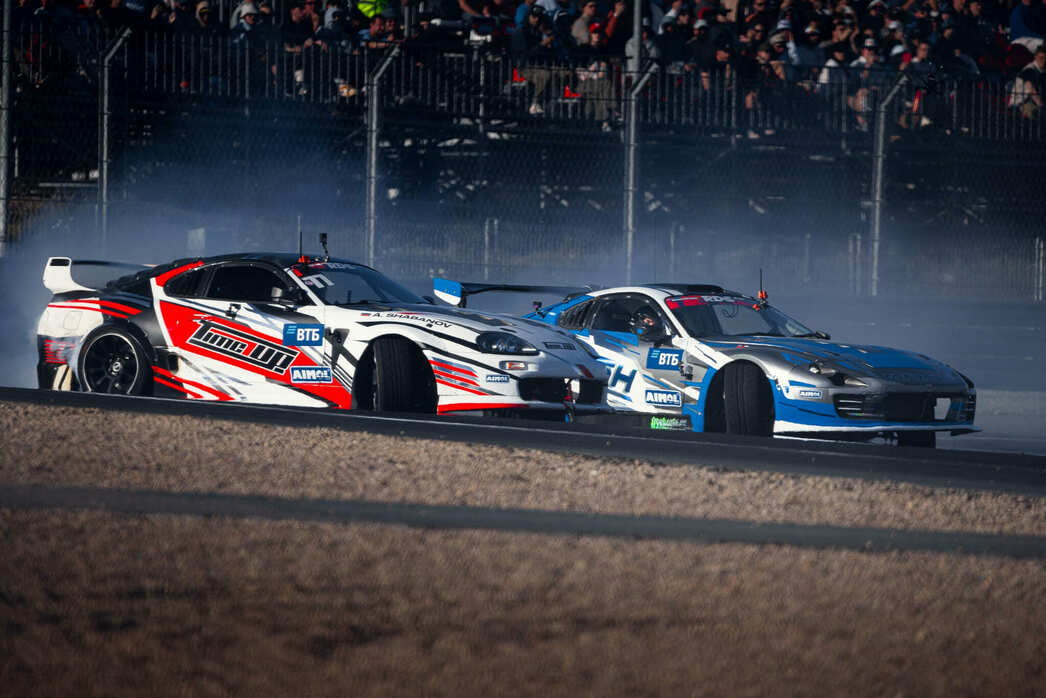 Помимо техники огромную роль в успехе играет талант пилота — например, в сезоне-2024 лидером после трех этапов идет дебютант серии Артем Шабанов.