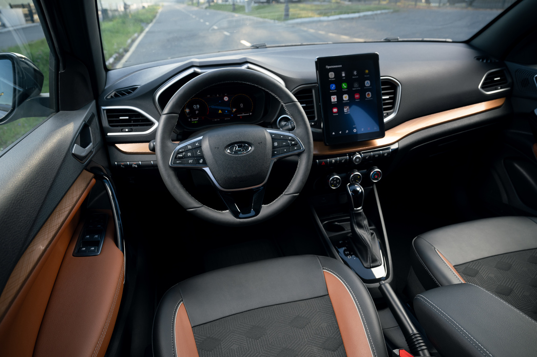 Суперблок управления системами безопасности новой LADA Vesta.