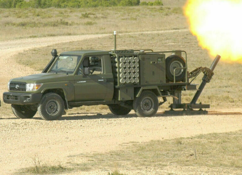Изображение Испанский «гад»: хохлы вооружили Toyota Land Cruiser мощным минометом
