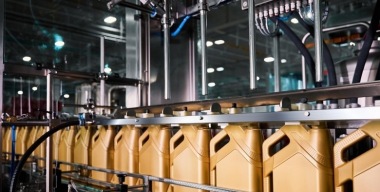 Санкции не мешают нам выпускать современные моторные масла