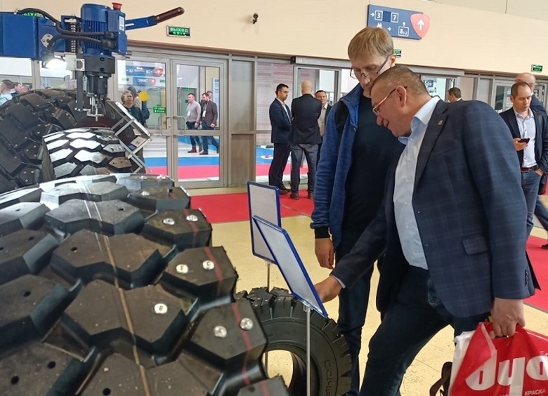 Изображение COMTRANS-2024: шипы из полимера, «бессмертные» АКБ, нестареющая «синтетика»