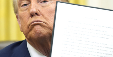 Наигрались: Трамп отменяет электромобили