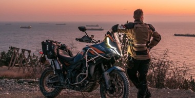 Готовимся к летнему «месиву»: Обзор мотоновинок 2025 года для бездорожья