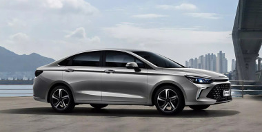 Три автобренда в России переписали ценники к началу весны