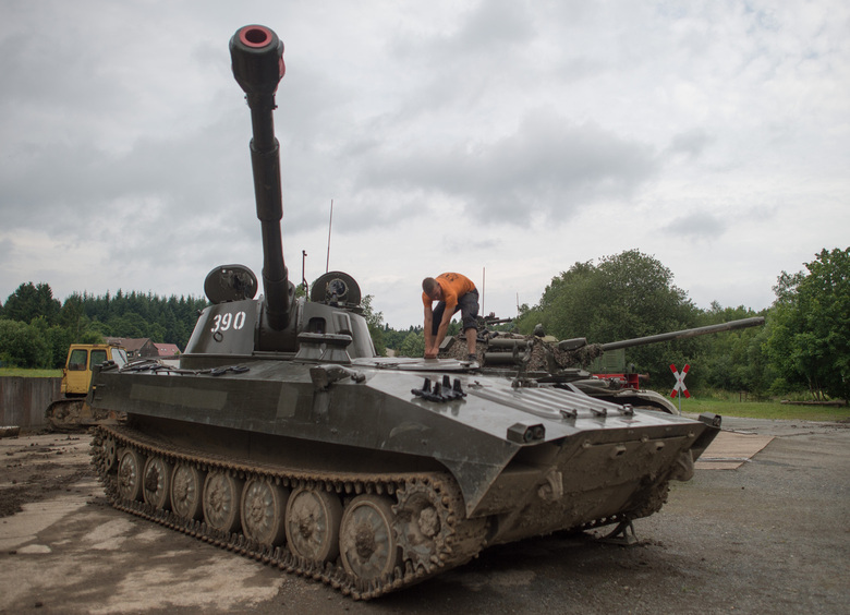 Изображение Польский «цветочек»: на Украине сожгли присланную Варшавой самоходную гаубицу