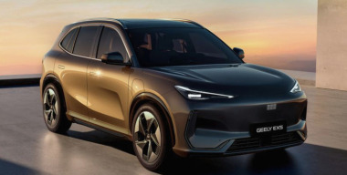 Электрический кроссовер Geely EX5 появился в шоу-румах дилеров