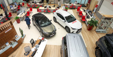 Российский рынок новых автомобилей обрушился на 45%