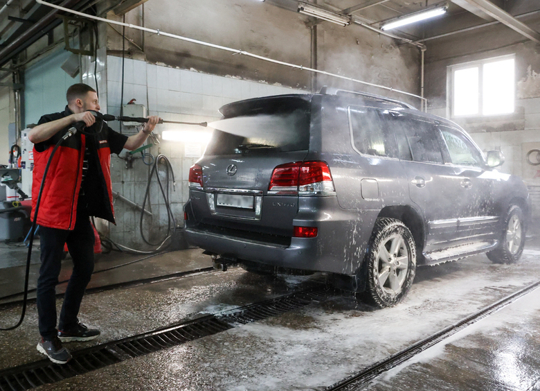 Изображение Эксперт Евтеев напомнил, что нужно обязательно помыть и почистить в авто весной