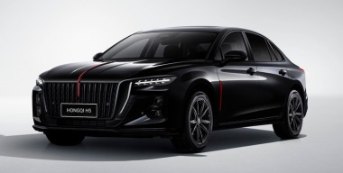 Бизнес-седан Hongqi H5 получил в России версию Black Edition