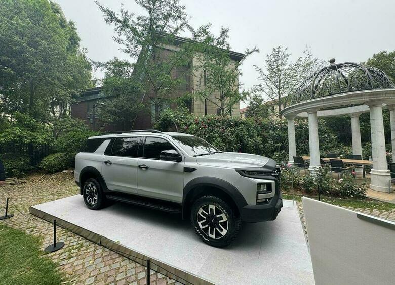 Изображение JAC выводит на российский рынок рамный внедорожник JS9