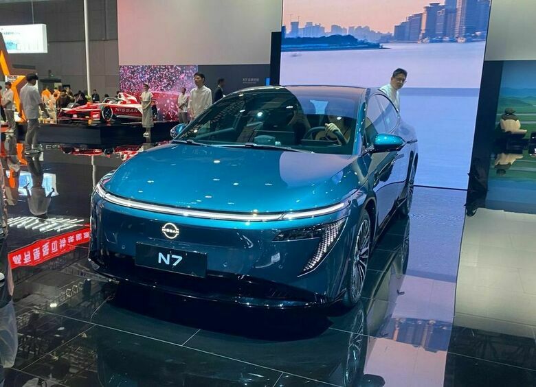 Изображение До Шанхая добрались седан Nissan N7 и пикап-гибрид Frontier Pro