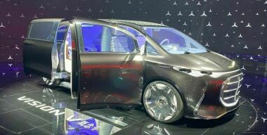 Mercedes-Benz провел в Шанхае «живую» премьеру роскошного концепта Vision V