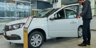 АВТОВАЗ не отказывается от Granta, Chery запускает новый бренд, камеры начнут штрафовать за езду без ОСАГО в 2026 году: итоги недели