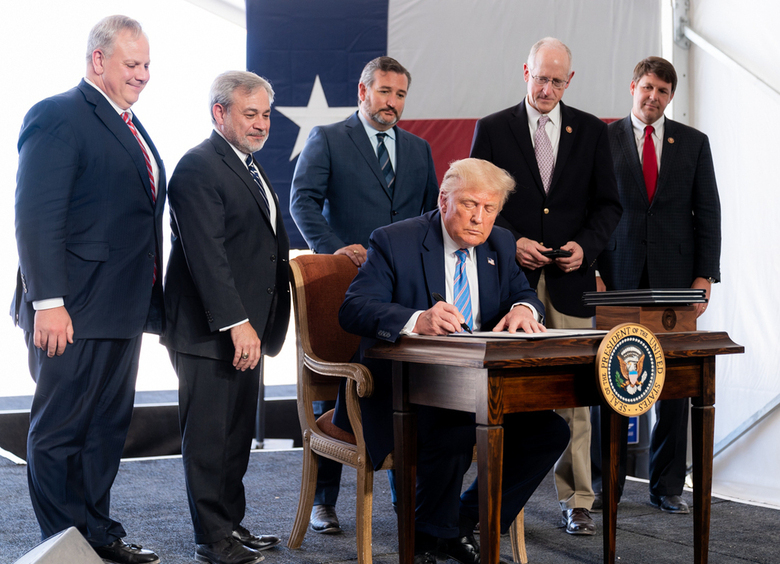 Изображение Администрация Трампа может снизить тарифы для автопроизводителей