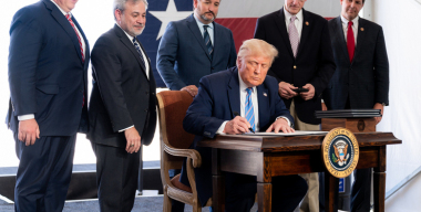Администрация Трампа может снизить тарифы для автопроизводителей