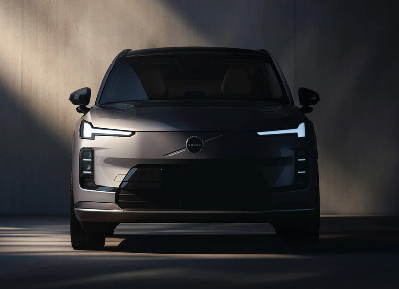 Изображение Volvo опубликовала первые изображения XC70 нового поколения