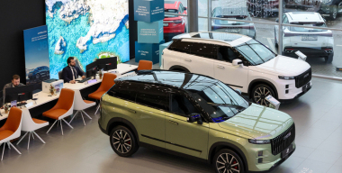 Эксперт предсказал падение авторынка России к концу года минимум на 20%