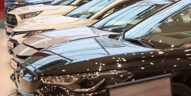 Российские автодилеры ожидают снижения продаж в мае