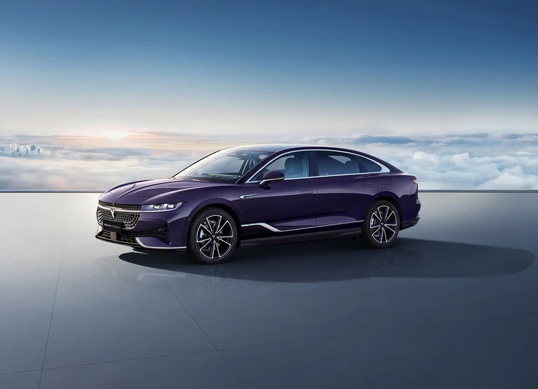 Изображение Стало известно, когда Voyah Passion EVR локализуют в РФ и сколько он будет стоить