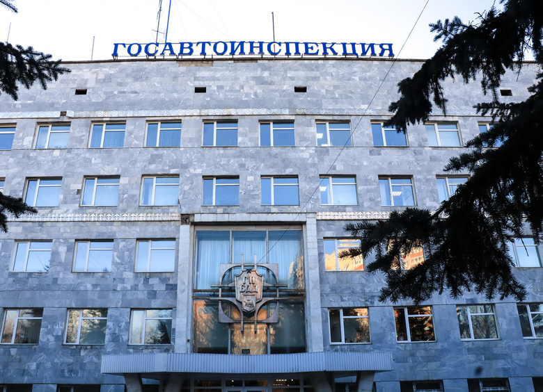 Неплательщикам алиментов могут запретить регистрировать автомобили
