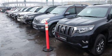 На российском рынке подержанных иномарок начали снижать цены