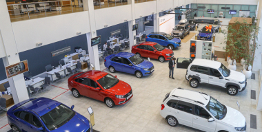 Апрельские траты россиян на новые автомобили установили рекорд года