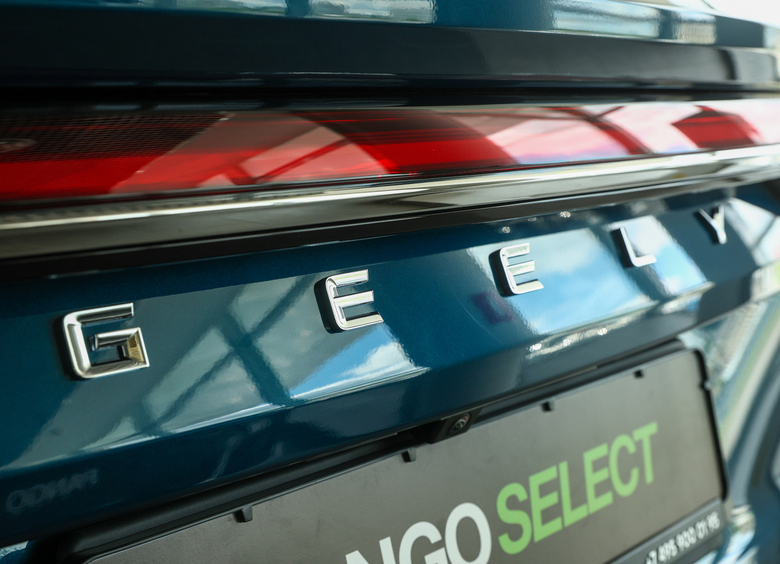 Изображение Генеральный директор Geely заявил, что компания не откажется от производства ДВС