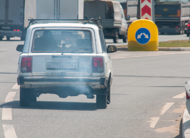 Изображение Застучало, закричало: почему бубнит глушитель выхлопной системы машины