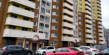 Эксперт рассказал водителям, как правильно парковаться в жару