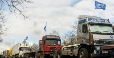 Сергей Миронов выступил за отмену платы для большегрузов в системе «Платон»