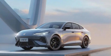 Changan опубликовал официальные фото лифтбэка Uni-V третьего поколения