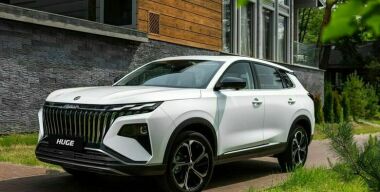 Кроссоверы Dongfeng Huge и Mage получили официальные ценники в России