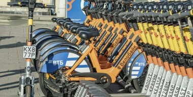 В Москве усилят контроль над пользователями электросамокатов и прочих СИМ