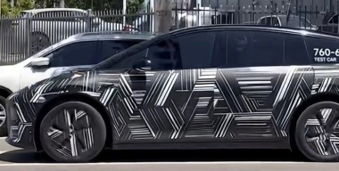 Li Auto готовит к премьере первый пятиместный электрокроссовер i6 в Китае