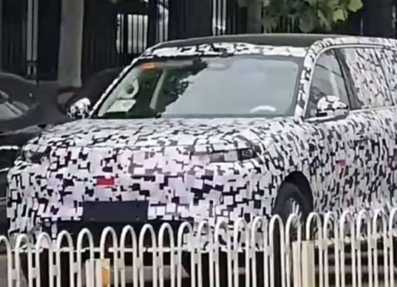 Изображение Флагманский кроссовер Wey 09 заметили на тестах