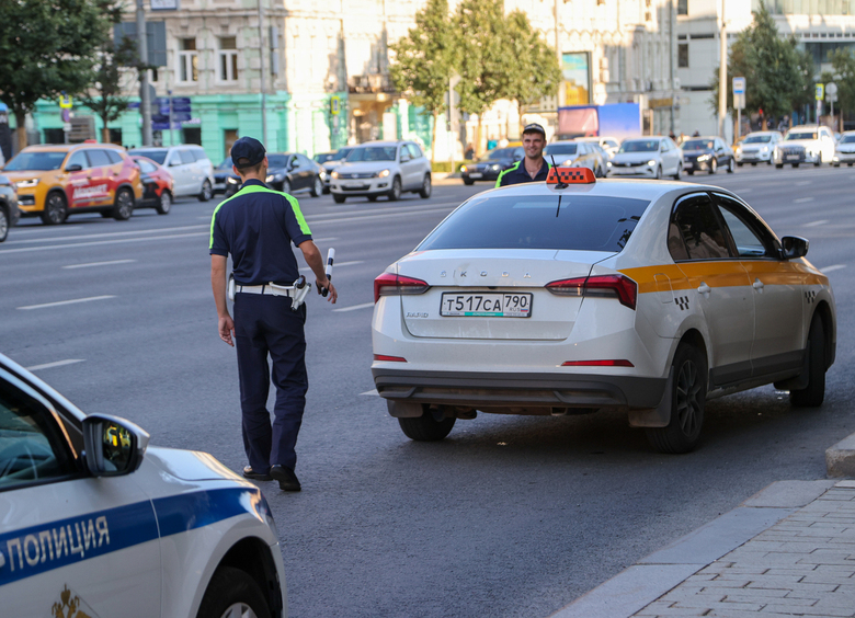 Изображение В Москве выявили несколько десятков таксистов, работавших без аттестации