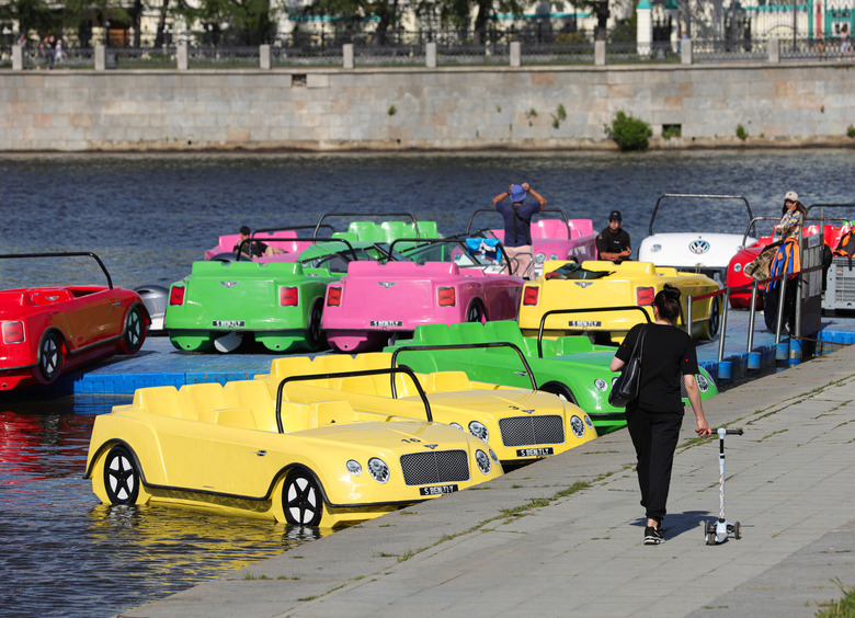 Изображение Машина убивает жарой: включите «печку», чтобы не сгореть заживо в салоне авто