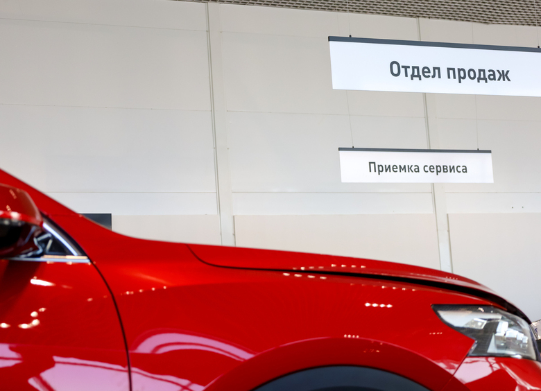 Изображение В Минпромторге предсказали падение продаж новых машин в России на 30%