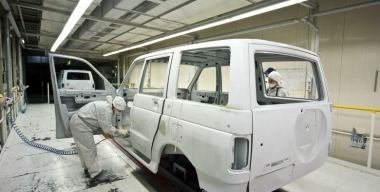 Российских автопроизводителей обяжут использовать отечественную краску