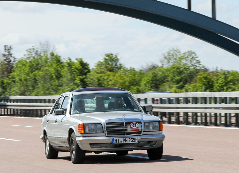 Изображение Культовый Mercedes 80-х с тюнингом AMG выставили на продажу за 45 млн рублей