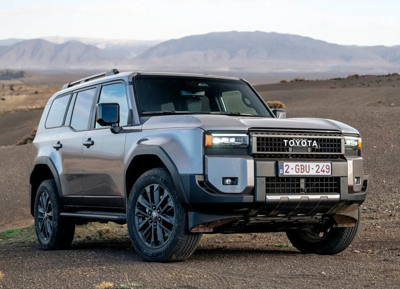 Изображение Toyota превратила дизельный Land Cruiser Prado в гибрид
