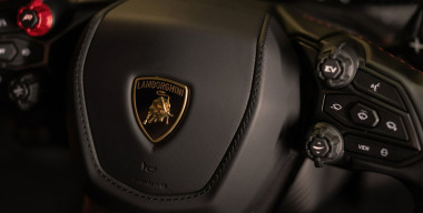 Самый мощный дорожный суперкар Lamborghini представят в конце лета