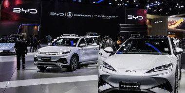 BYD пришлось сократить объемы производства машин и отказаться от расширения