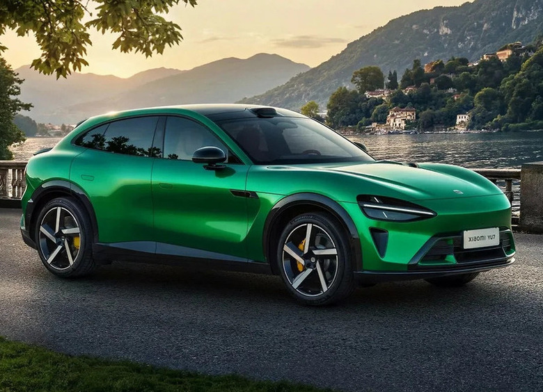 Изображение Xiaomi зафиксировала ажиотажный спрос на кроссовер YU7, поступивший в продажу