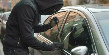 В России резко увеличилось число краж запчастей с автомобилей