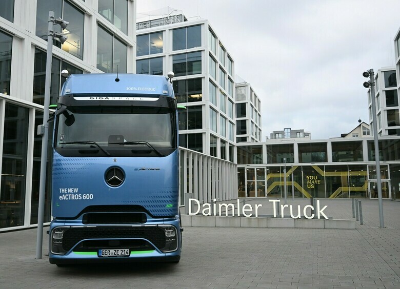 Изображение Россия ограничила деятельность немецкого Daimler Truck санкциями