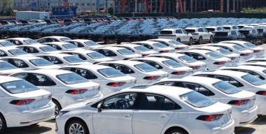 Машина со склада: имеет ли смысл покупать новое авто 2022-2023 годов выпуска