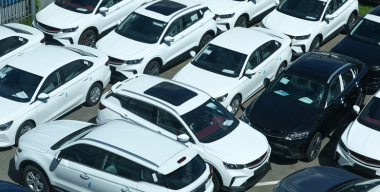 Аналитики изменили прогноз по продажам новых авто в России на 2025 год