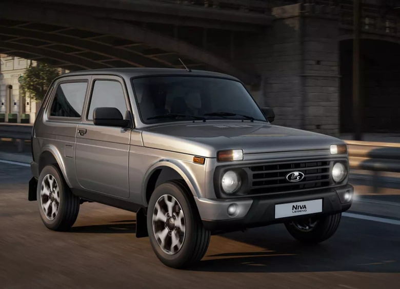 Изображение LADA Niva признали самой популярной второй машиной в российских семьях