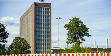 Volkswagen закрывает один из заводов в Китае